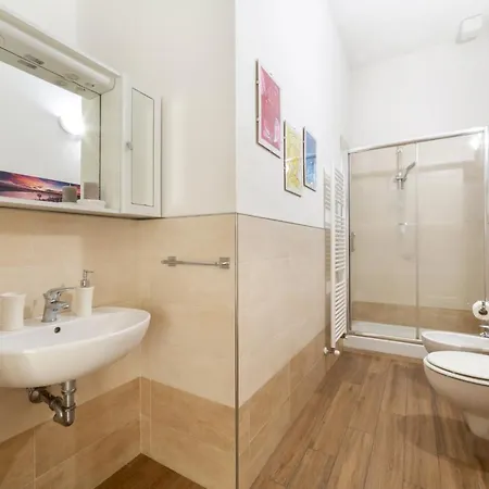 Stil Novo Flat Easy-walking From Station Lägenhet Florens